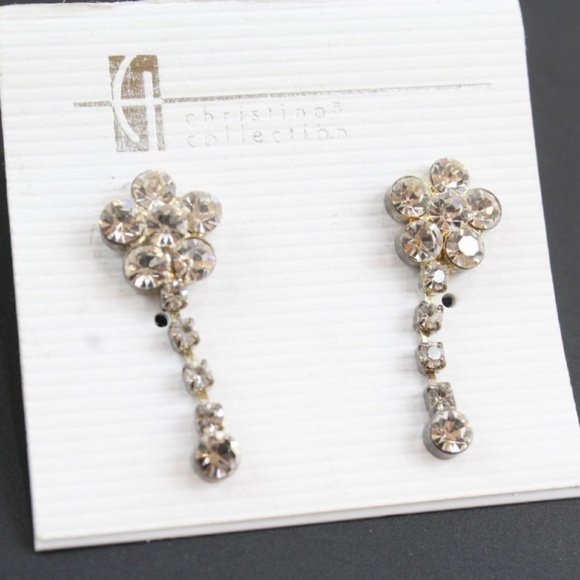 💍🧢HOST PICK 💍👒 Crystal Floweret Earrings - Picture 1 of 3
